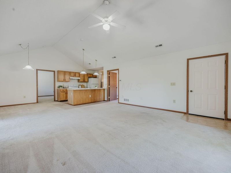 6817 Ridge Rock Drive, Unit 13, New Albany, OH 43054 Photo 24