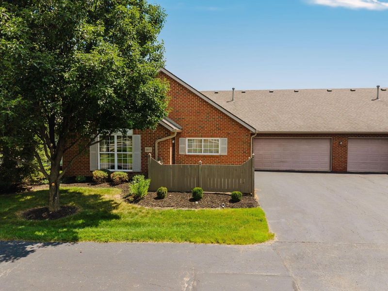 6817 Ridge Rock Drive , Unit 13, New Albany, OH 43054 Photo 3