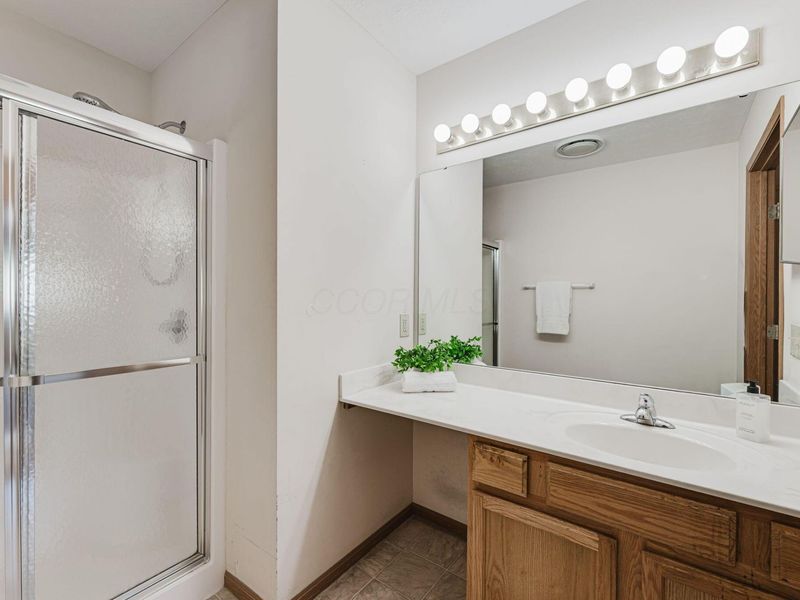 6817 Ridge Rock Drive , Unit 13, New Albany, OH 43054 Photo 32