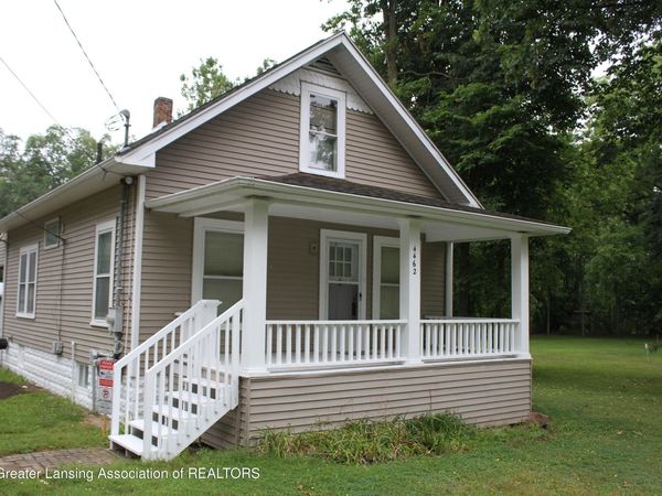 4462 Meridian , Williamston, MI 48895