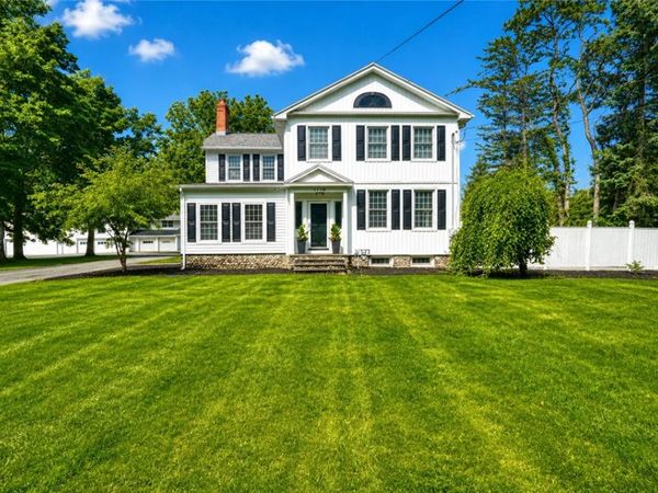 1118 Mertensia Road, Farmington, NY 14425