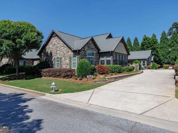 120 Chastain Road NW, Unit 1002, Kennesaw, GA 30144