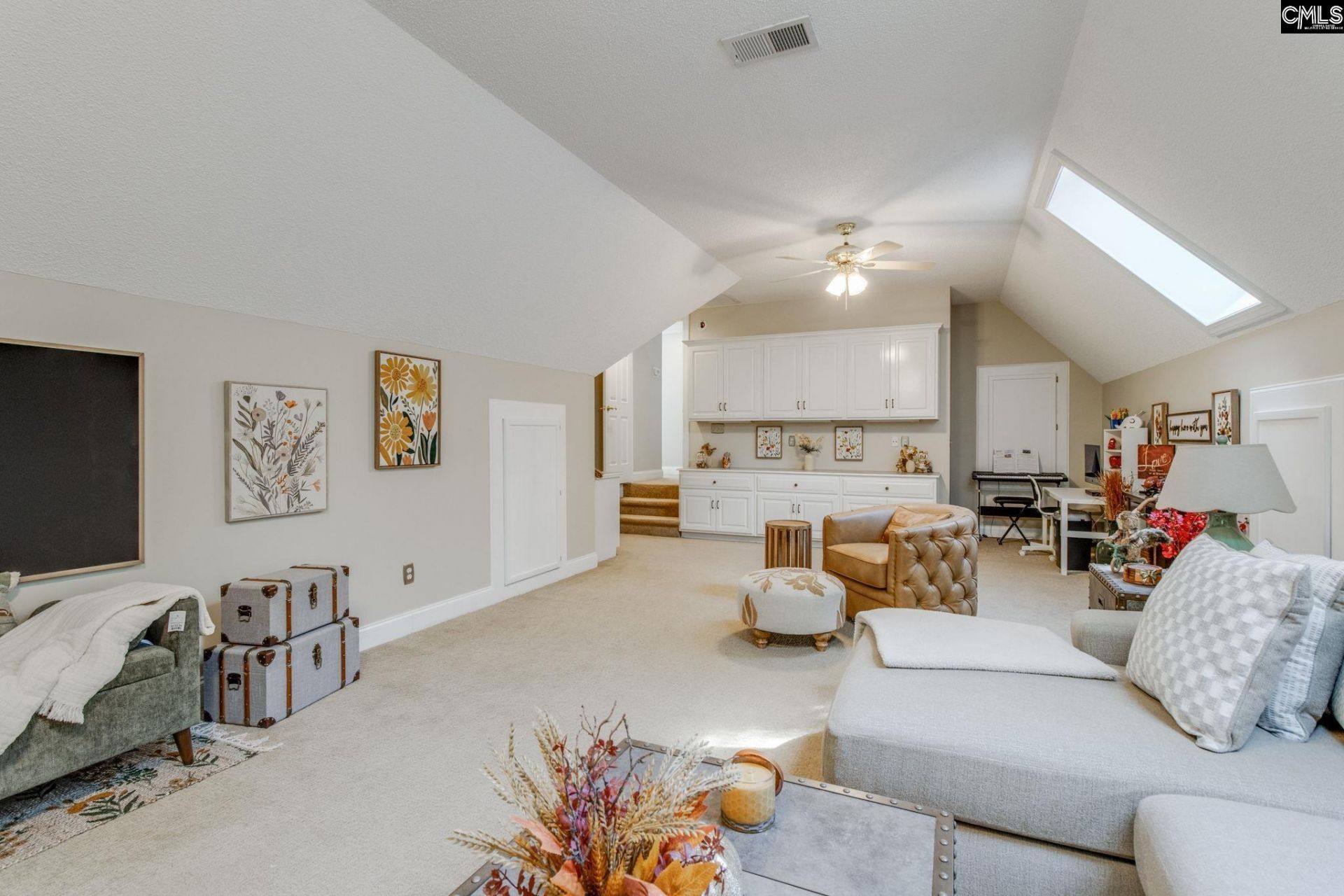 447 Longtown Road W Photo 42