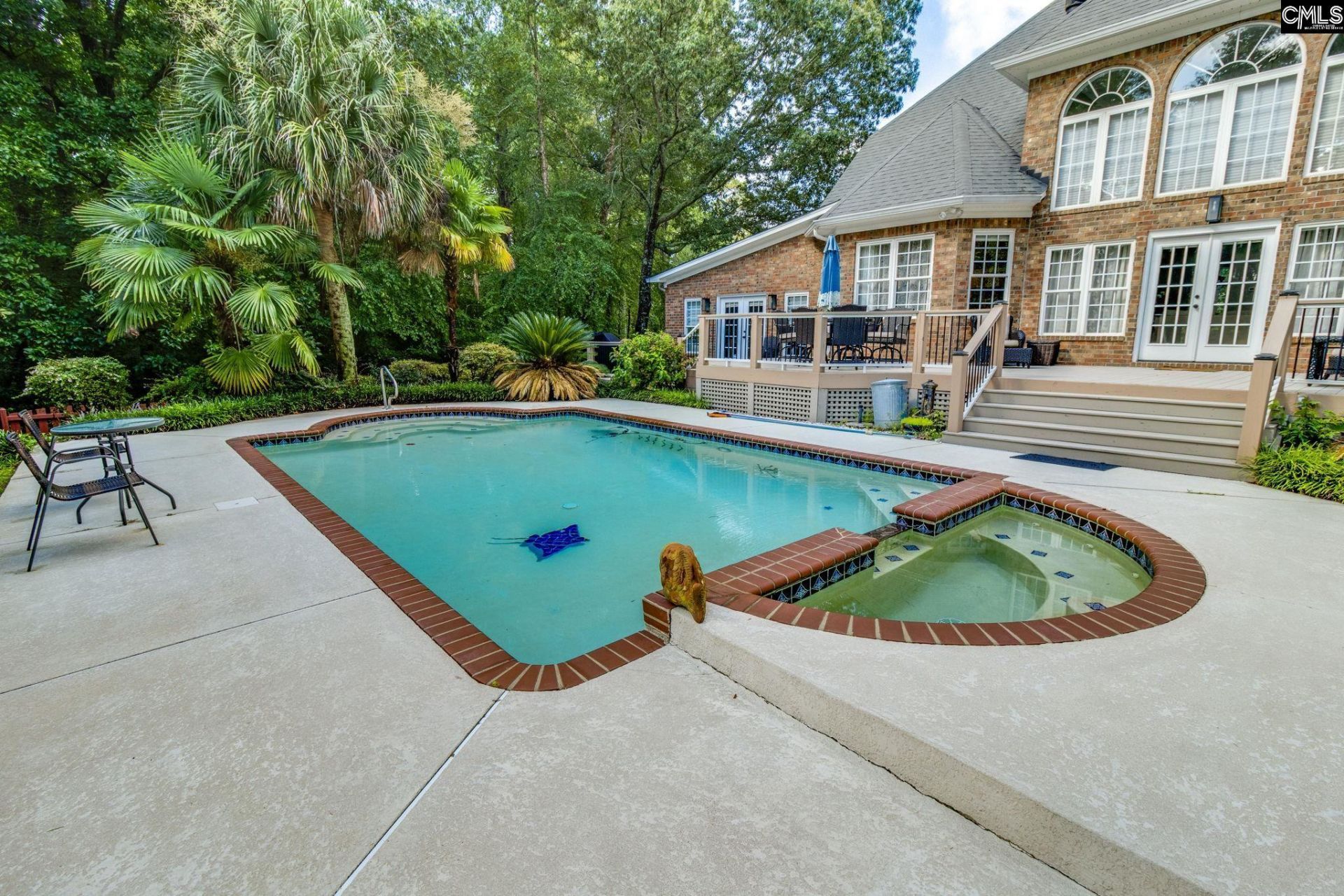 447 Longtown Road W Photo 47