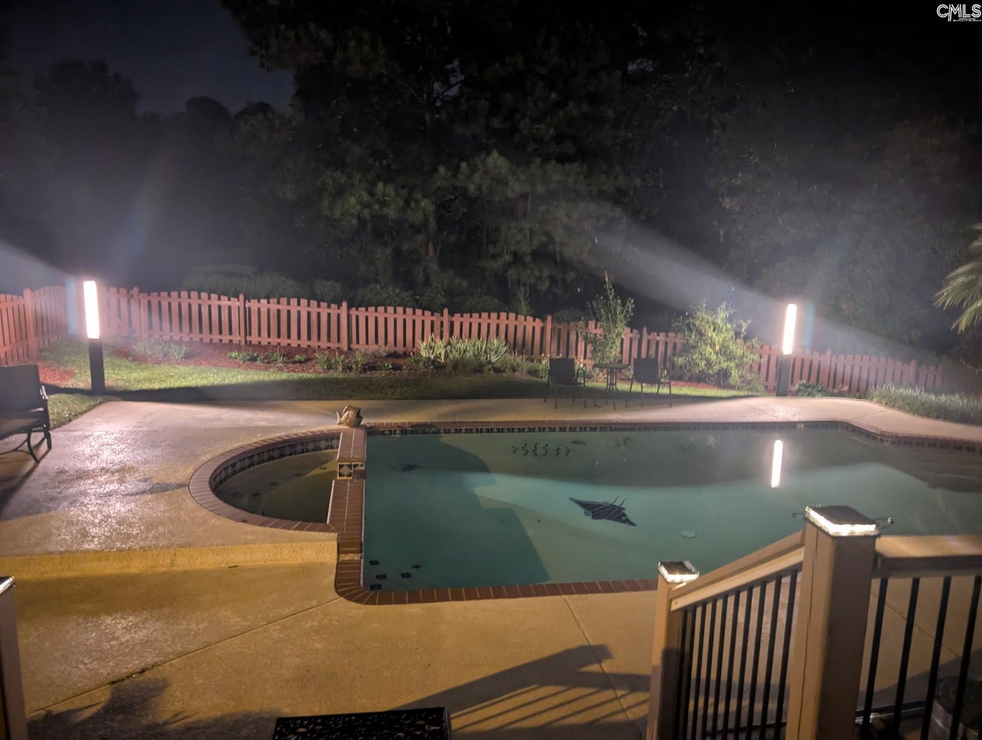 447 Longtown Road W Photo 53