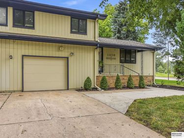 1926 N 93rd Street, Omaha, NE 68114