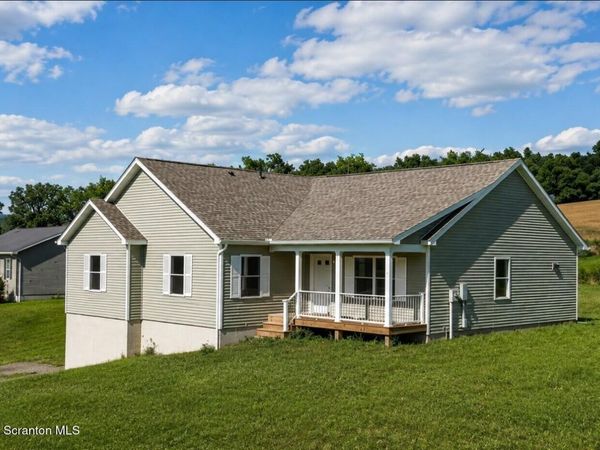 135 Walnut Ridge Drive , Mehoopany, PA 18629