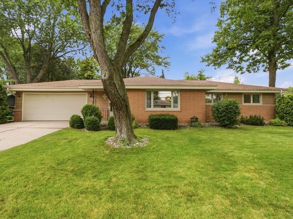 N88W18016 Christman ROAD, Menomonee Falls, WI 53051