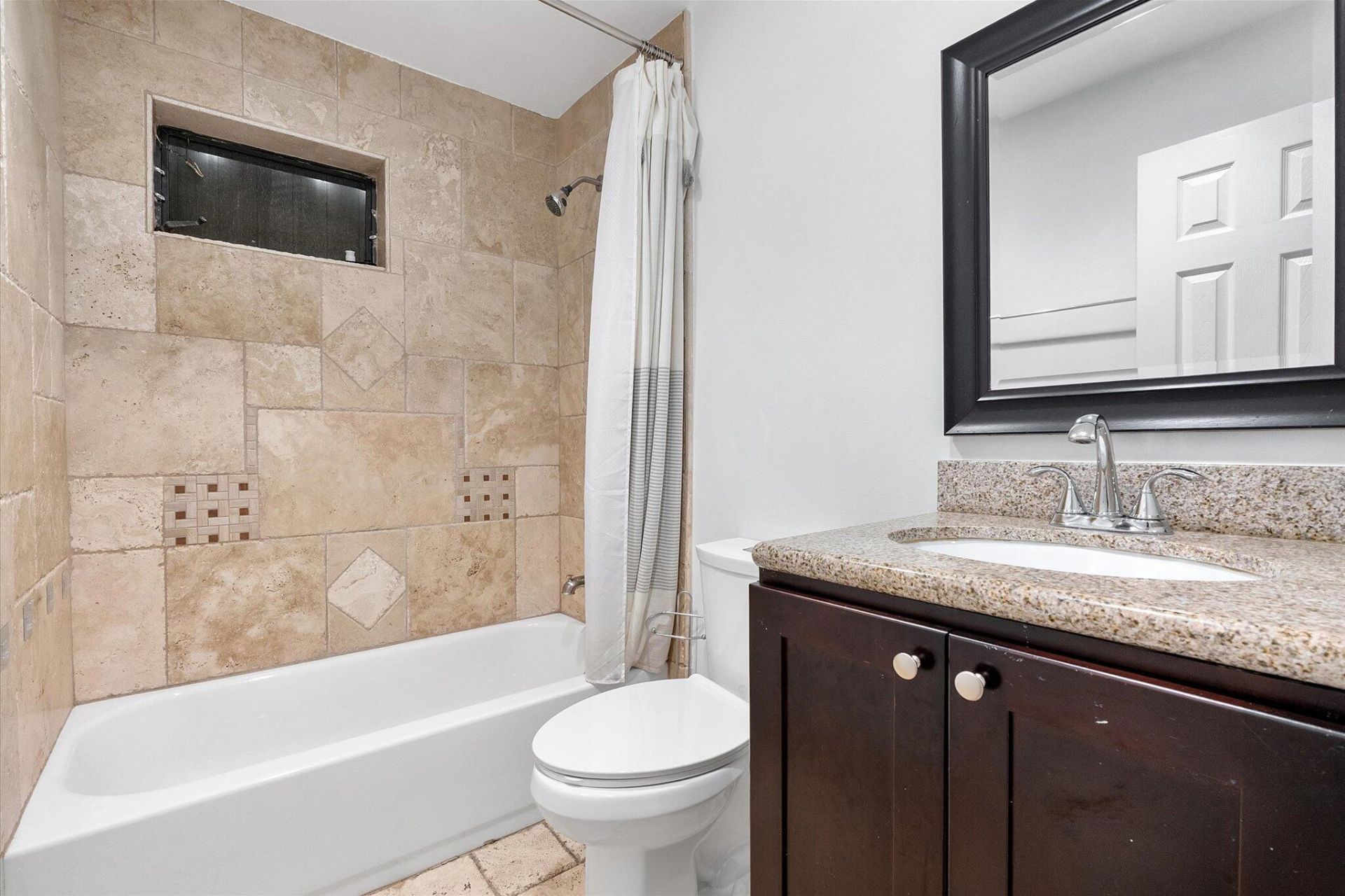9897 Fairway Cove Lane, Plantation, FL 33324 Photo