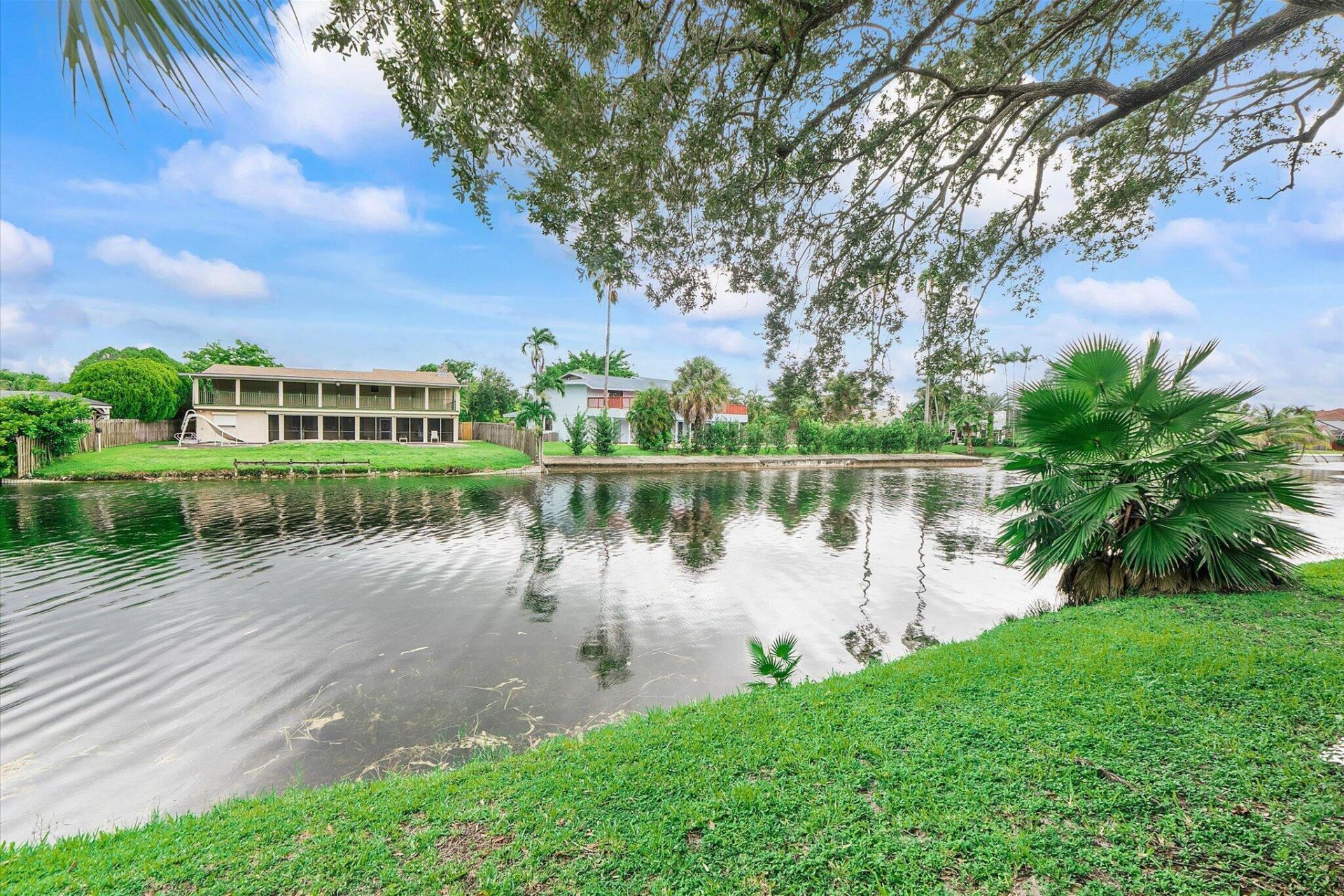 9897 Fairway Cove Lane, Plantation, FL 33324 Photo