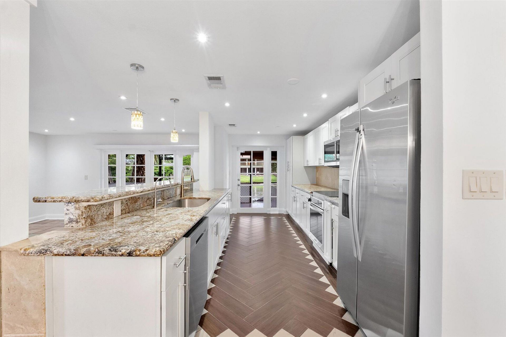 9897 Fairway Cove Lane, Plantation, FL 33324 Photo