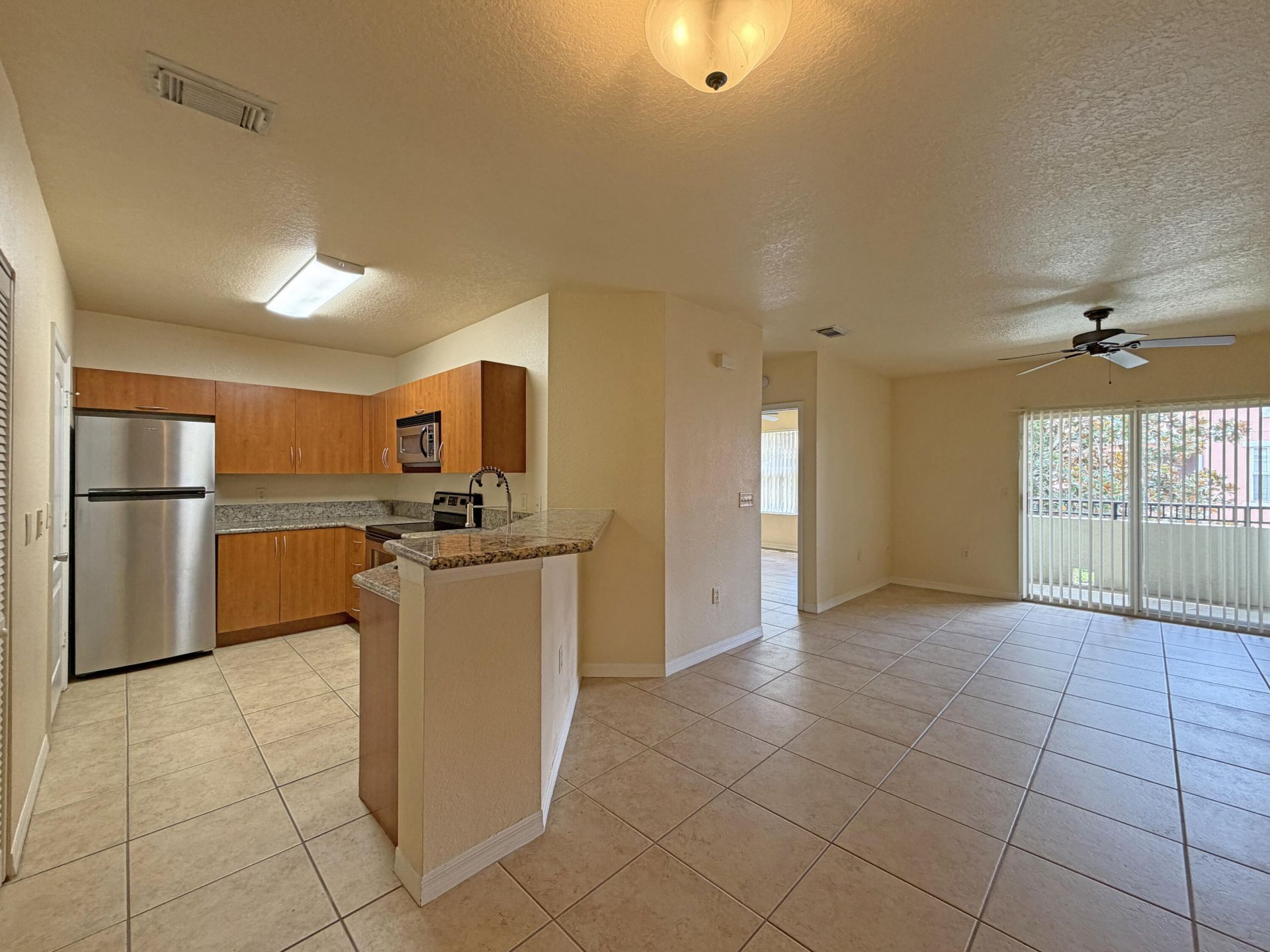 140 SW Peacock Boulevard, Unit 21-206, Port Saint Lucie, FL 34986 Photo