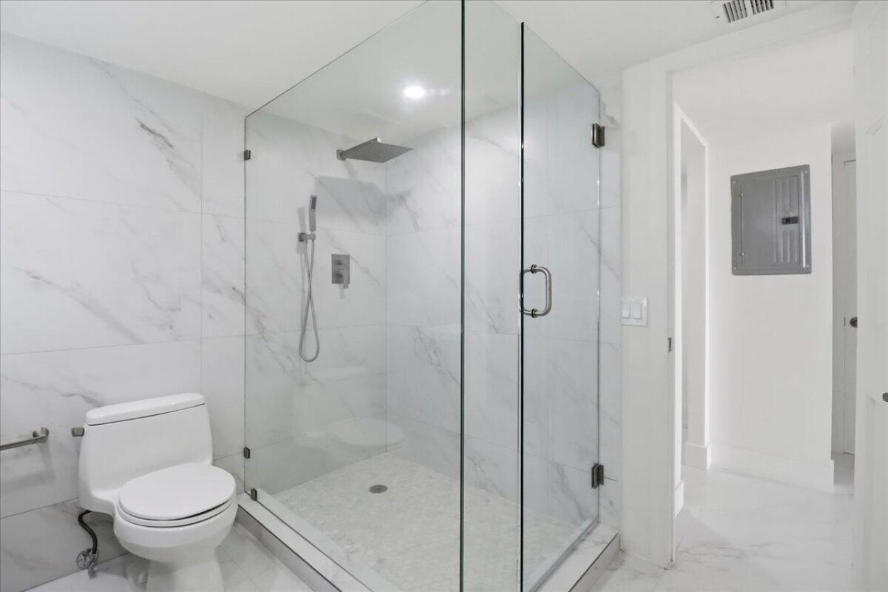 936 Intracoastal Drive, Unit 21C, Fort Lauderdale, FL 33304 Photo