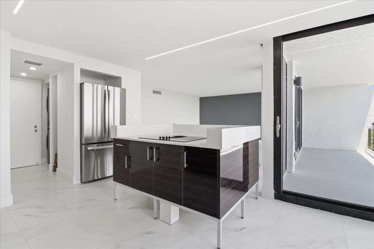 936 Intracoastal Drive, Unit 21C, Fort Lauderdale, FL 33304 Photo