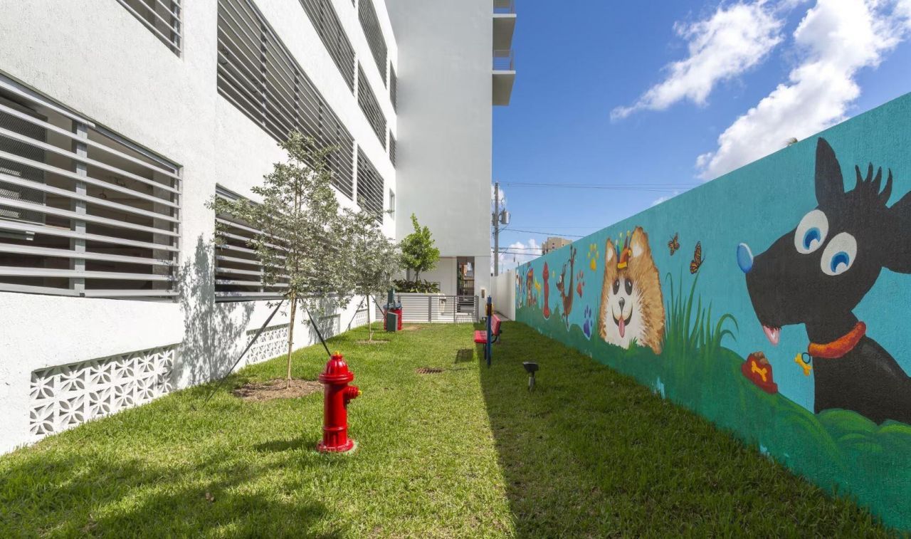 729 NW 2 Street, Unit 605, Miami, FL 33128 Photo