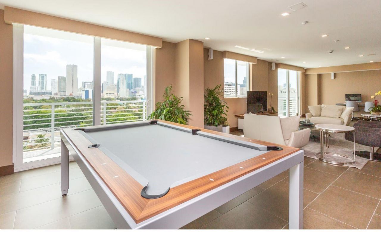 729 NW 2 Street, Unit 605, Miami, FL 33128 Photo