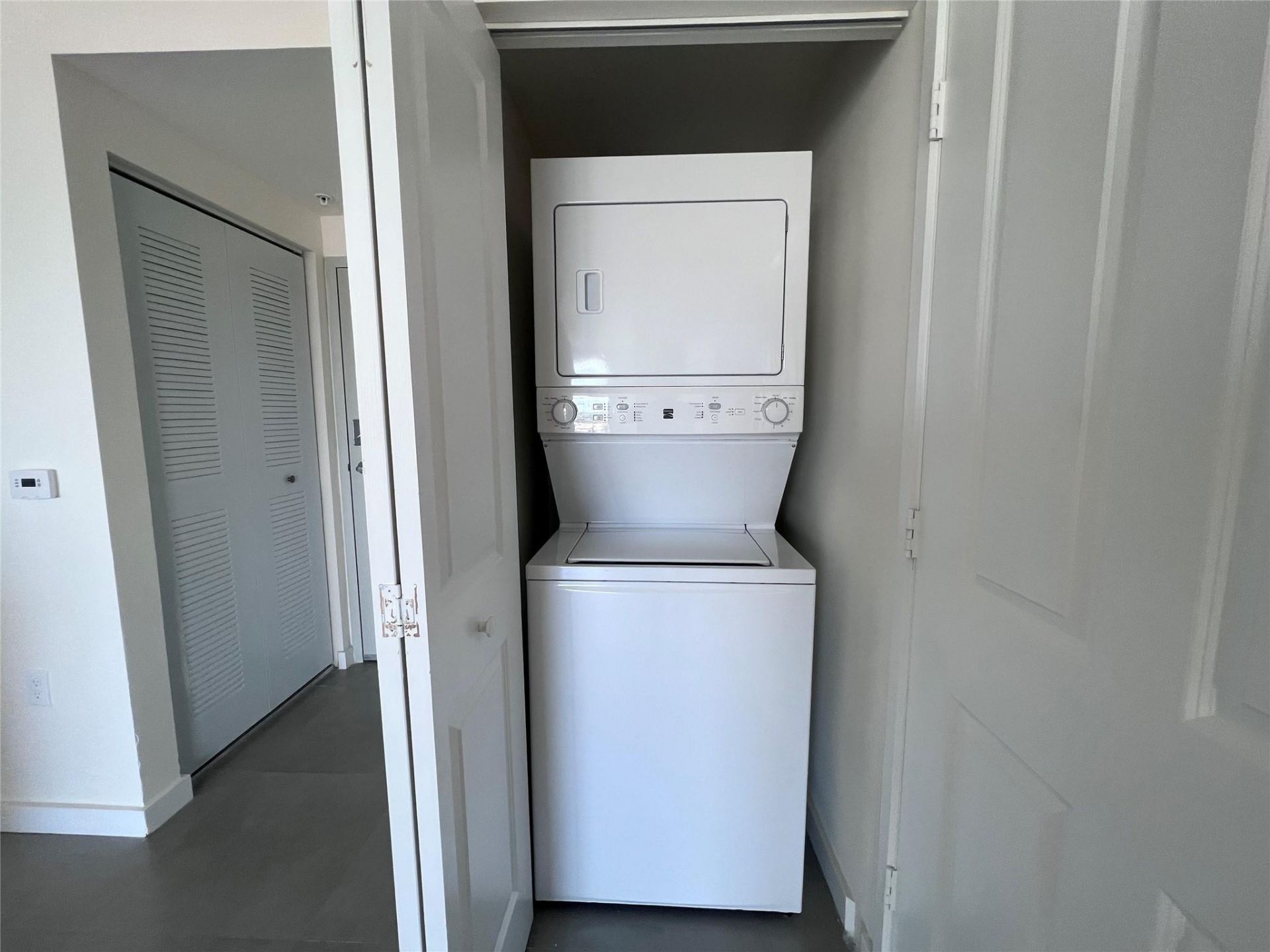 729 NW 2 Street, Unit 605, Miami, FL 33128 Photo