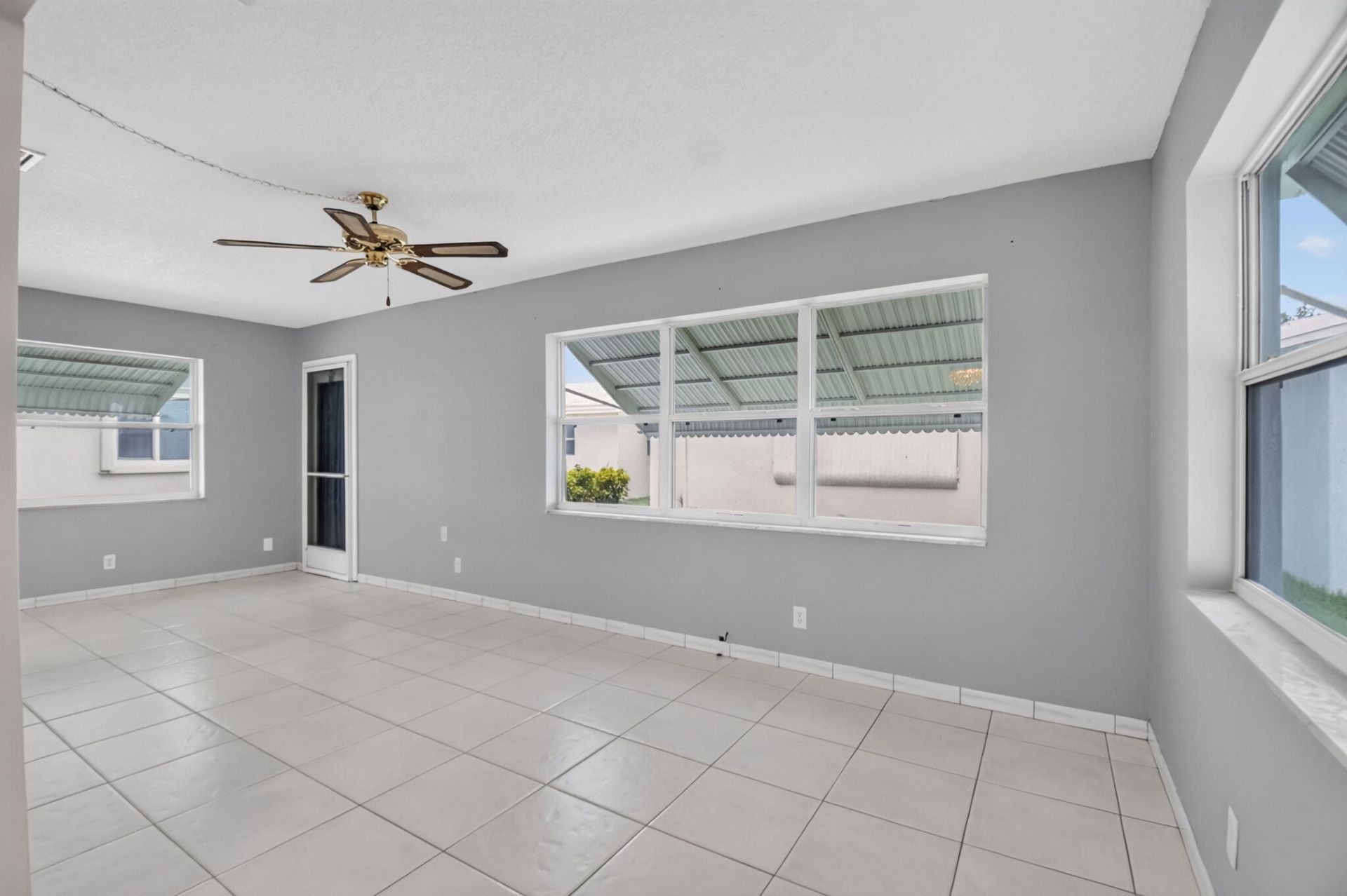 2091 SW 13th Terrace Sw, Boynton Beach, FL 33426 Photo