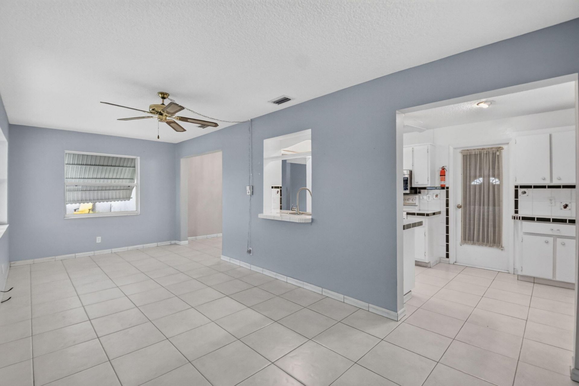 2091 SW 13th Terrace Sw, Boynton Beach, FL 33426 Photo