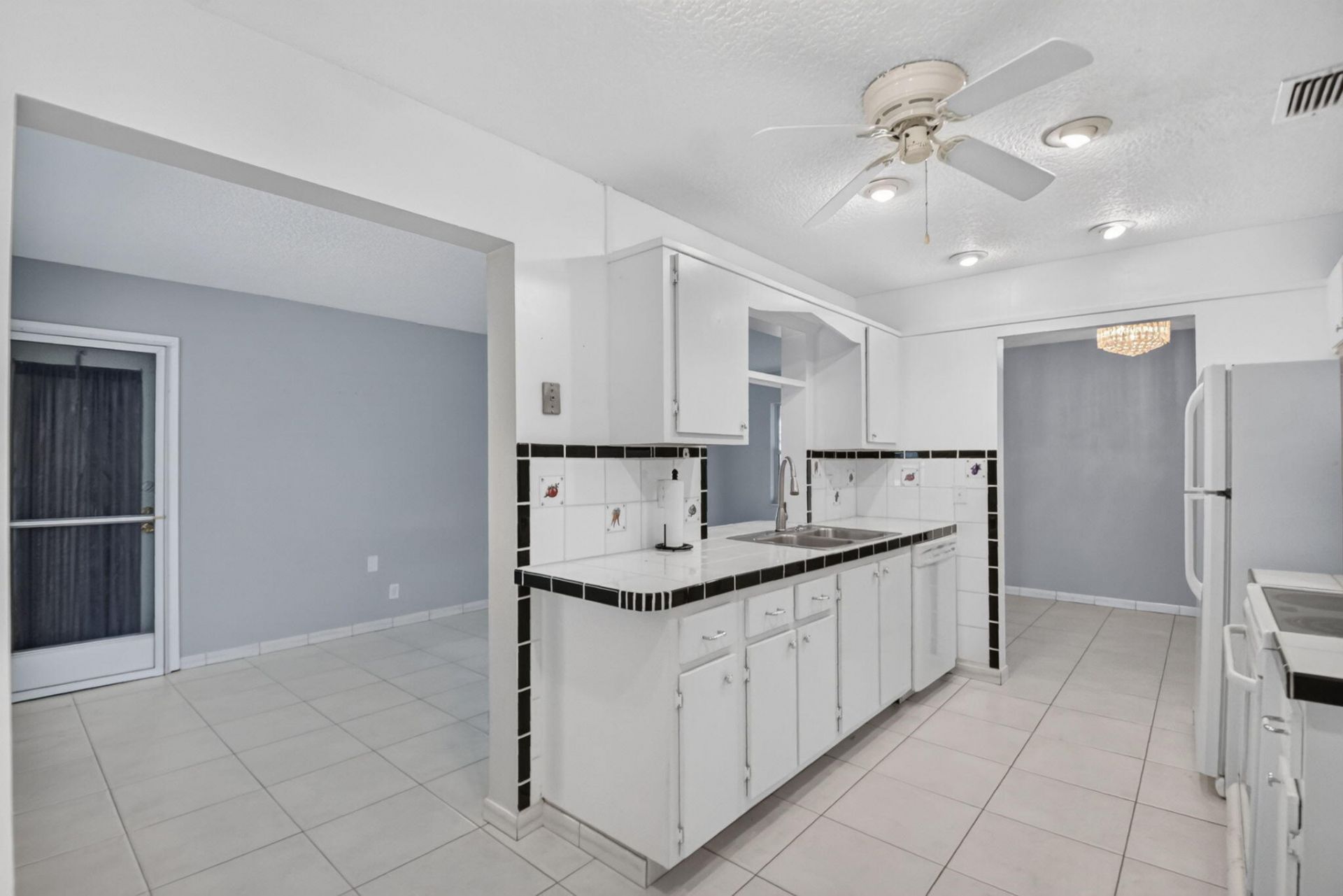 2091 SW 13th Terrace Sw, Boynton Beach, FL 33426 Photo