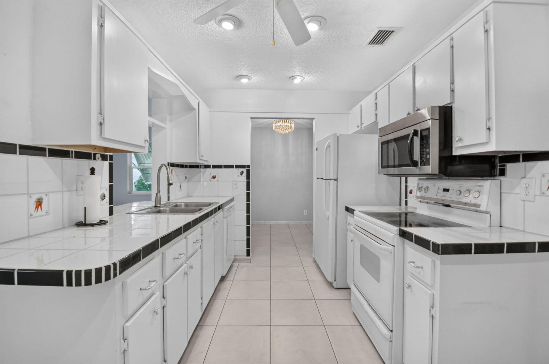 2091 SW 13th Terrace Sw, Boynton Beach, FL 33426 Photo