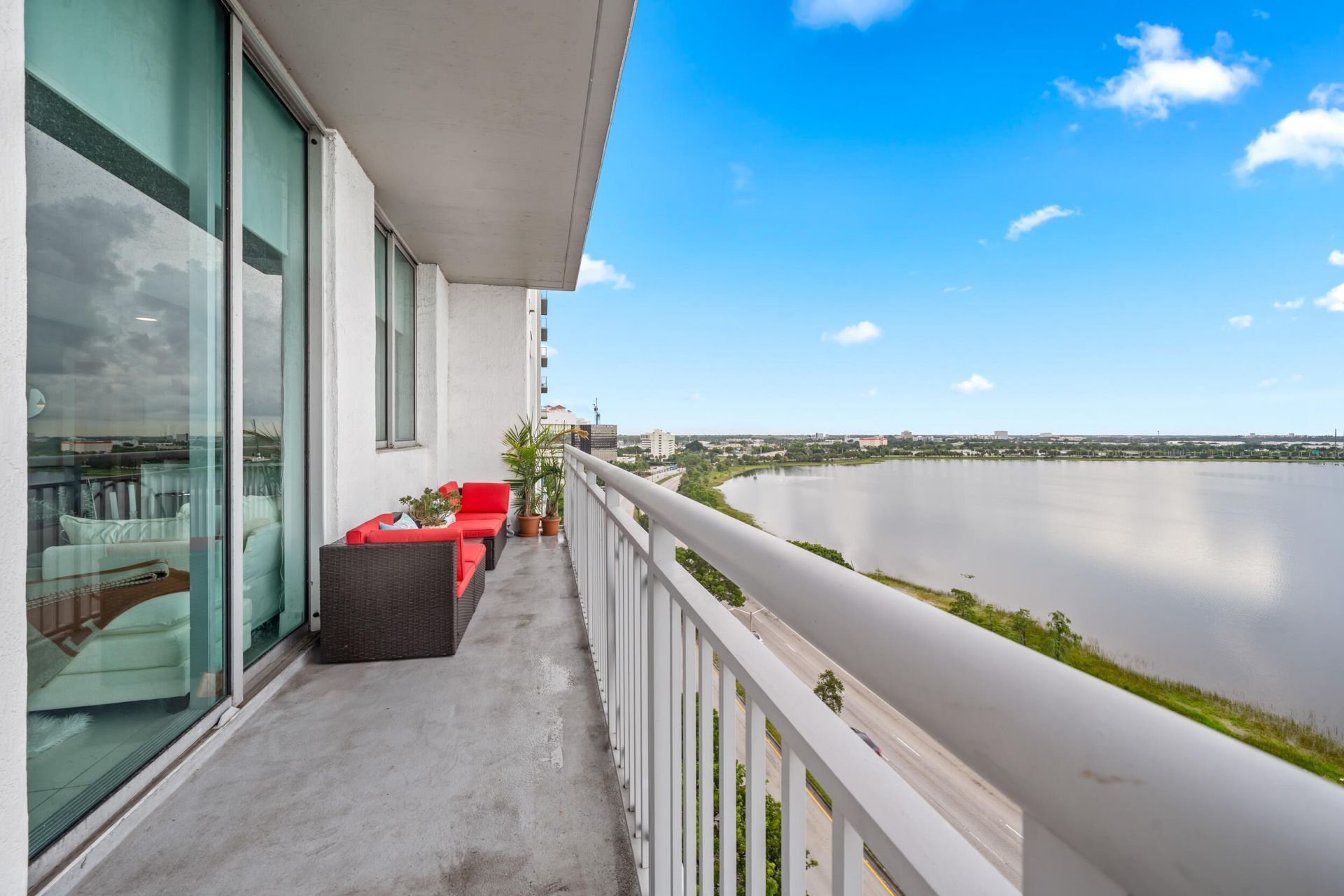 300 S Australian Avenue, Unit 907, West Palm Beach, FL 33401 Photo