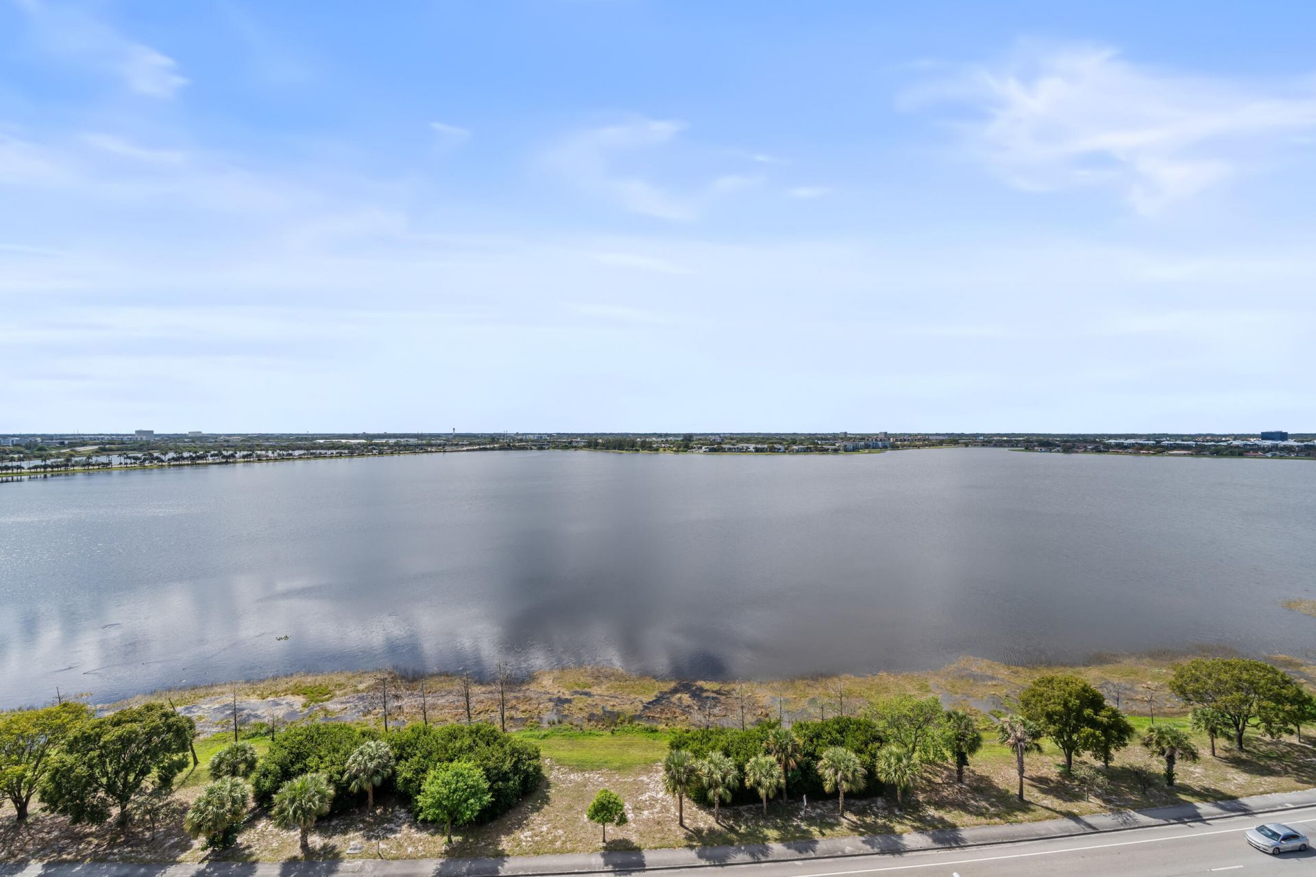 300 S Australian Avenue, Unit 907, West Palm Beach, FL 33401 Photo