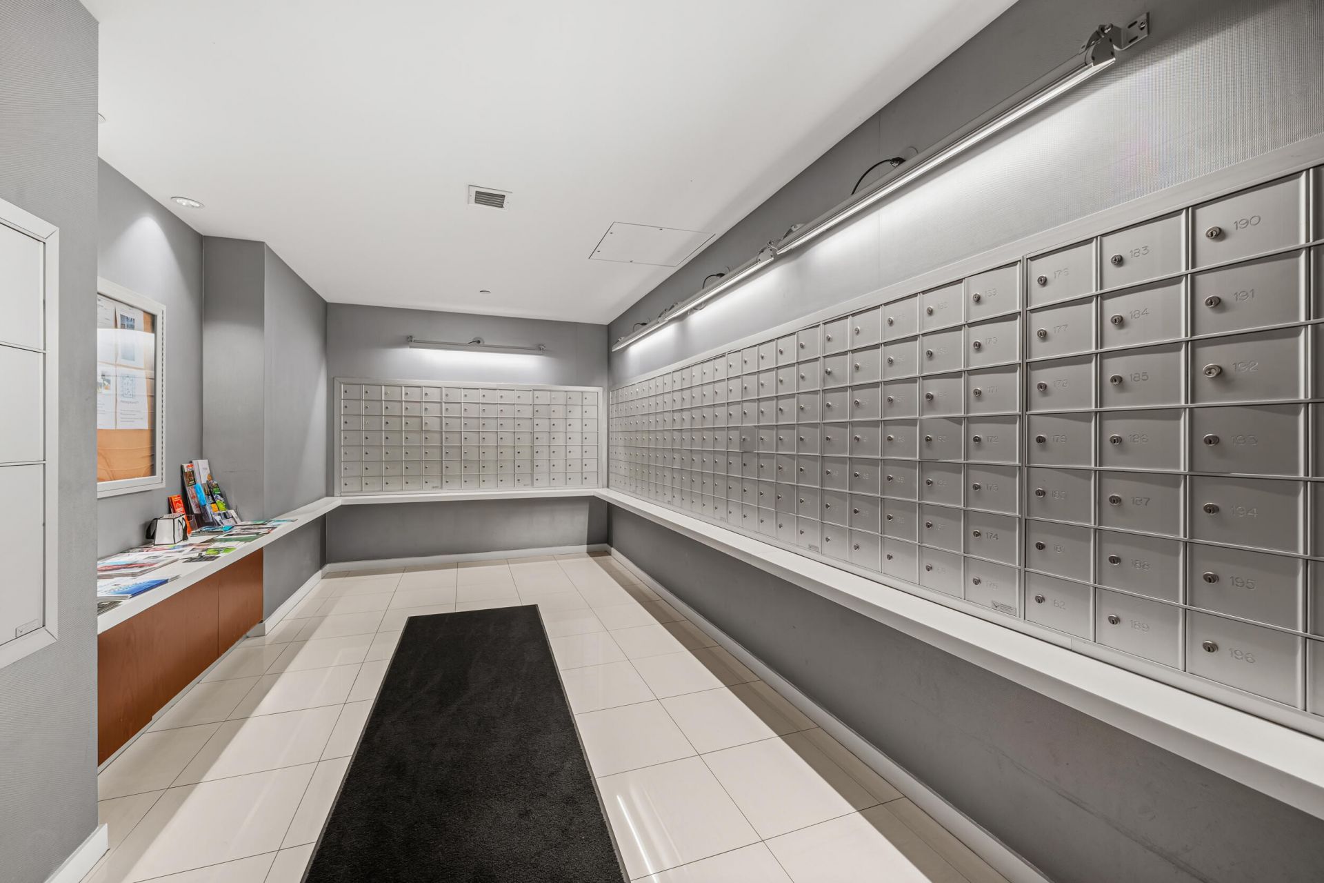 300 S Australian Avenue, Unit 907, West Palm Beach, FL 33401 Photo