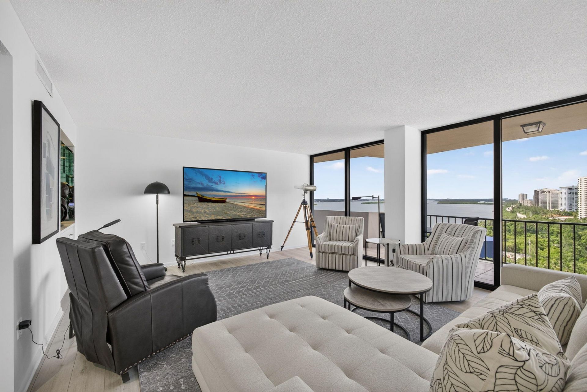 4200 N Ocean Drive, Unit 2-1601, Singer Island, FL 33404 Photo