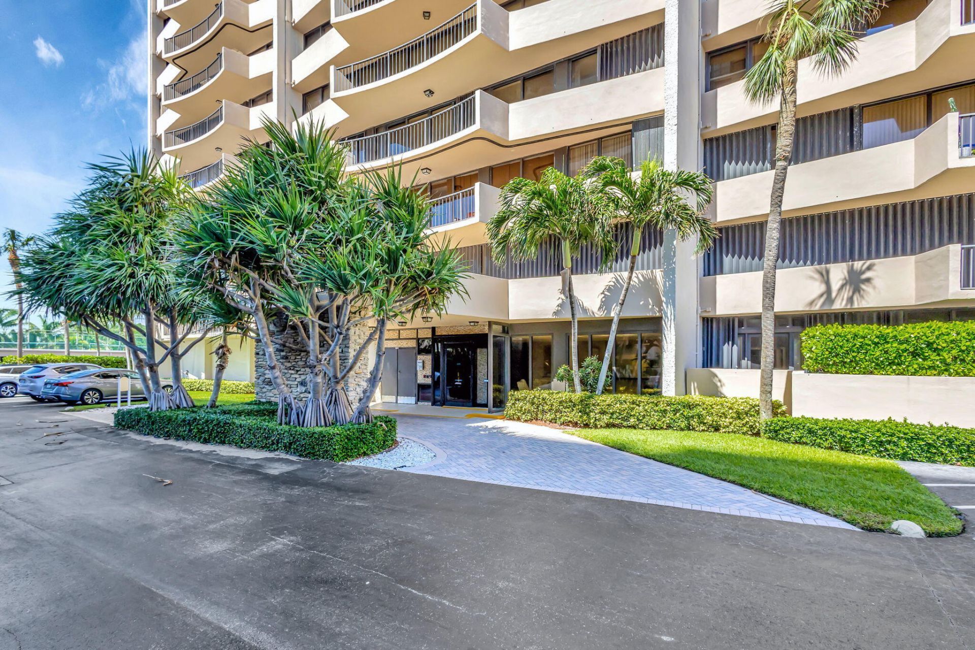 4200 N Ocean Drive, Unit 2-1601, Singer Island, FL 33404 Photo