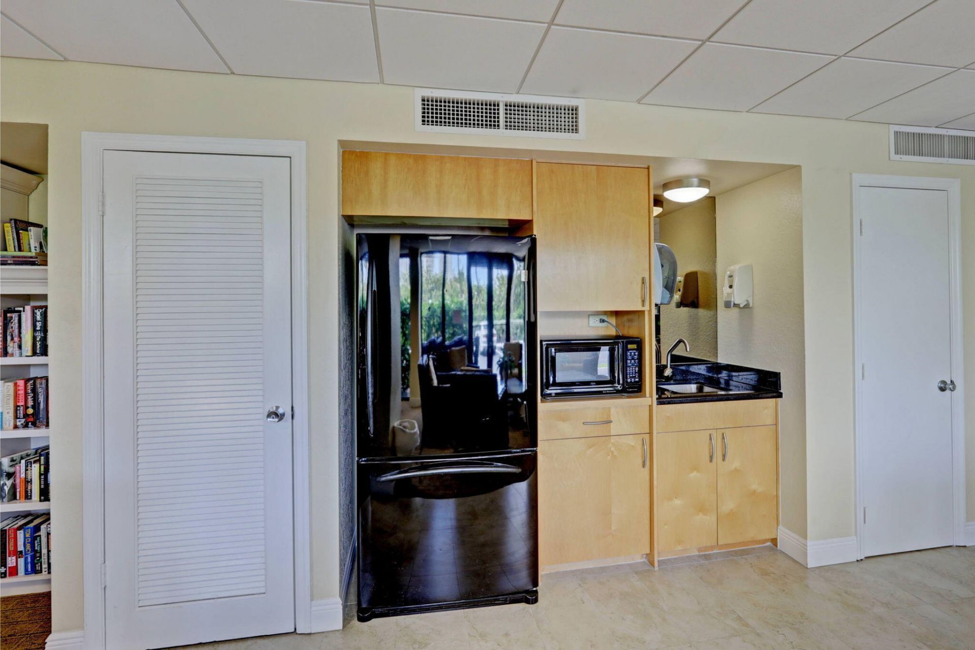 4200 N Ocean Drive, Unit 2-1601, Singer Island, FL 33404 Photo