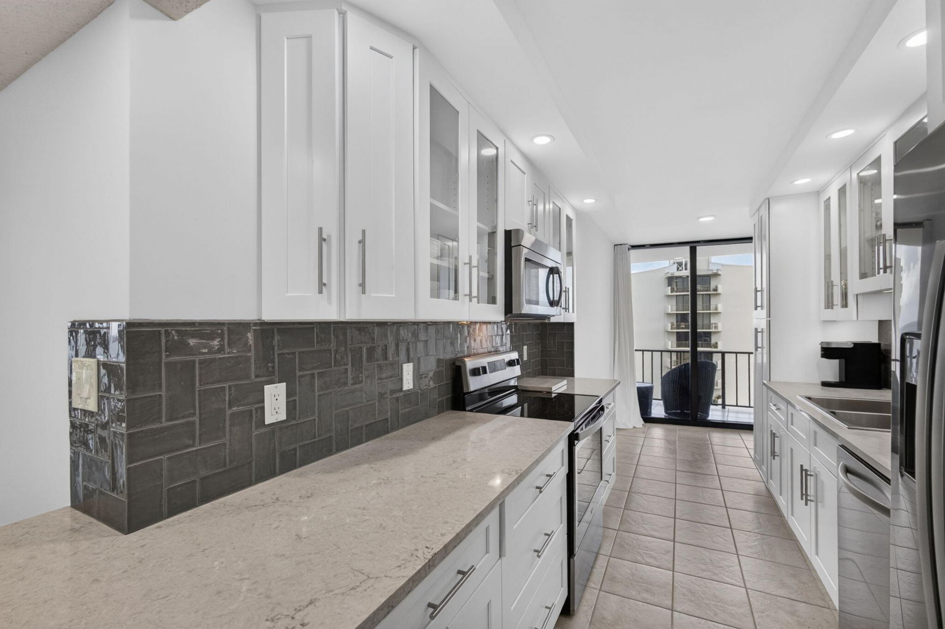 4200 N Ocean Drive, Unit 2-1601, Singer Island, FL 33404 Photo