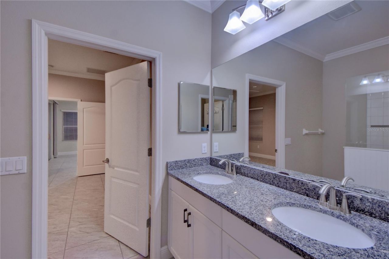 7408 Ridgelake Circle , Bradenton, FL 34203 Photo