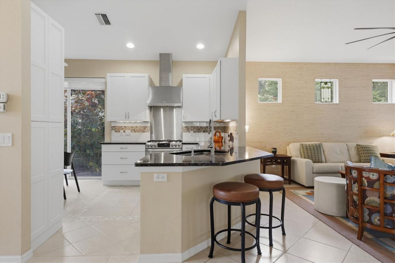 7235 Kensington Court, University Park, FL 34201 Photo