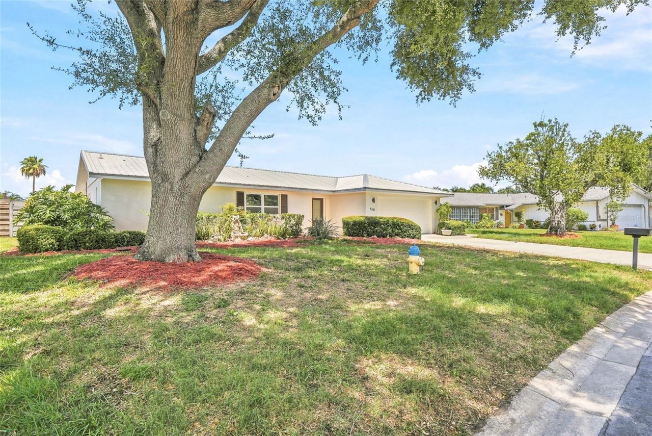 5116 18th Avenue W, Bradenton, FL 34209 Photo