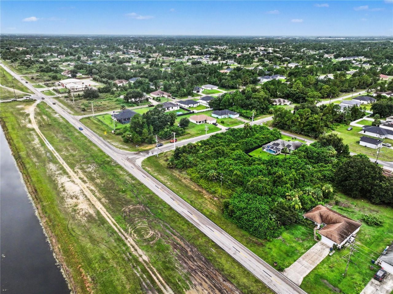5101 Sunshine Boulevard N, Lehigh Acres, FL 33971 Photo
