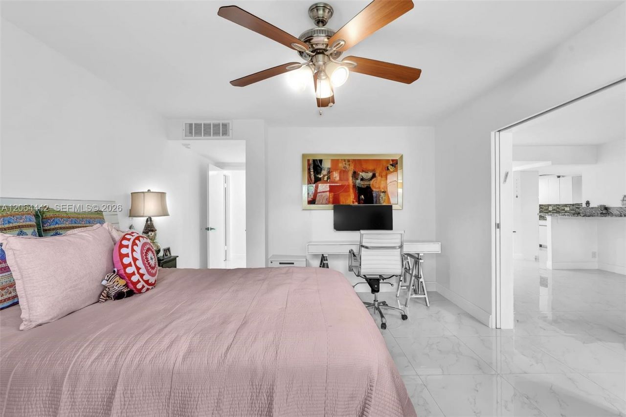 Please Call For Address, Unit 220, Miami, FL 33179 Photo