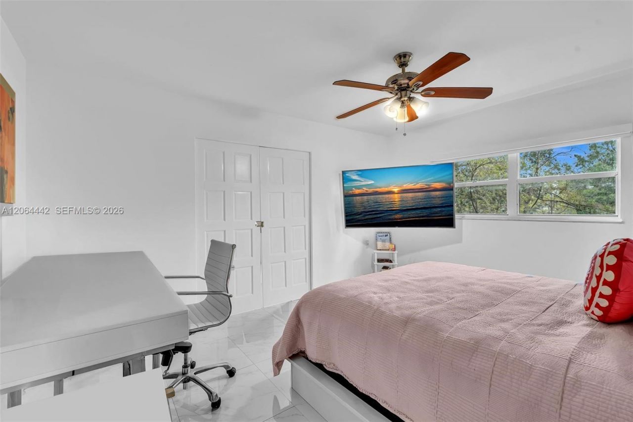Please Call For Address, Unit 220, Miami, FL 33179 Photo
