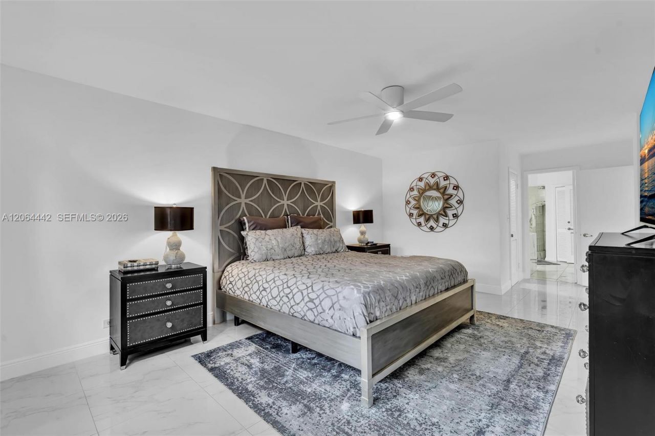 Please Call For Address, Unit 220, Miami, FL 33179 Photo