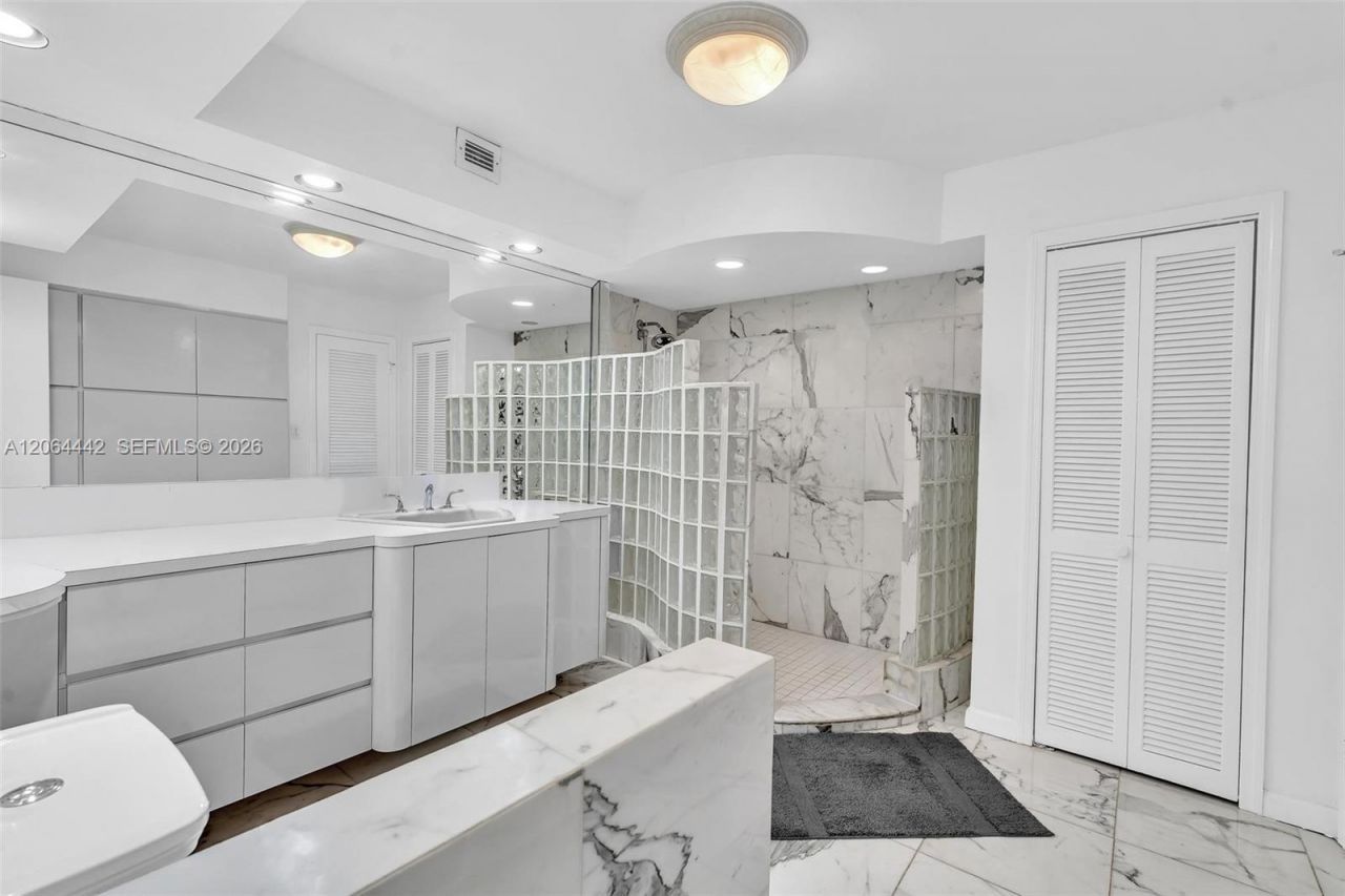 Please Call For Address, Unit 220, Miami, FL 33179 Photo