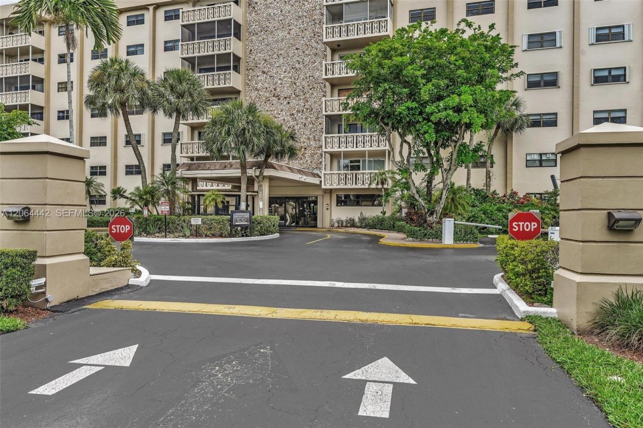 Please Call For Address, Unit 220, Miami, FL 33179 Photo