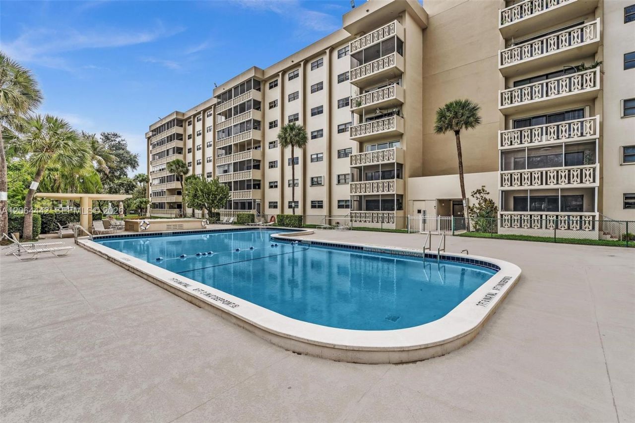 Please Call For Address, Unit 220, Miami, FL 33179 Photo