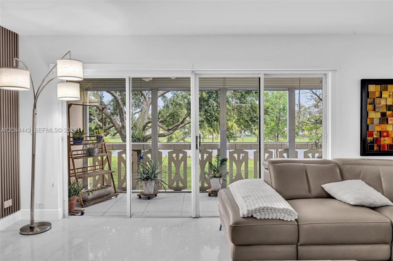 Please Call For Address, Unit 220, Miami, FL 33179 Photo