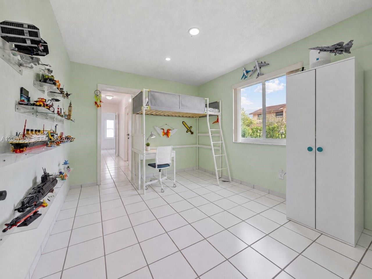3930 W 2nd Ave, Hialeah, FL 33012 Photo