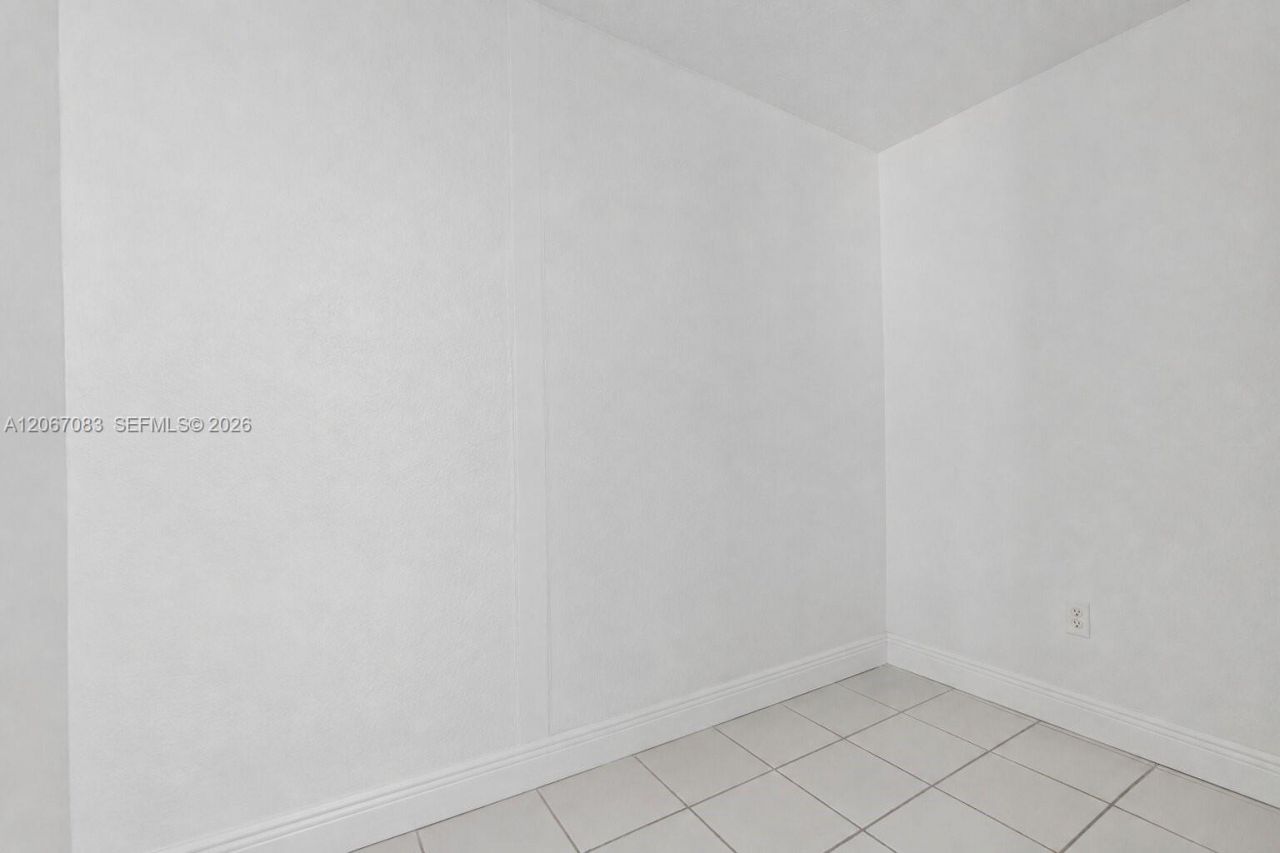 3930 W 2nd Ave, Hialeah, FL 33012 Photo