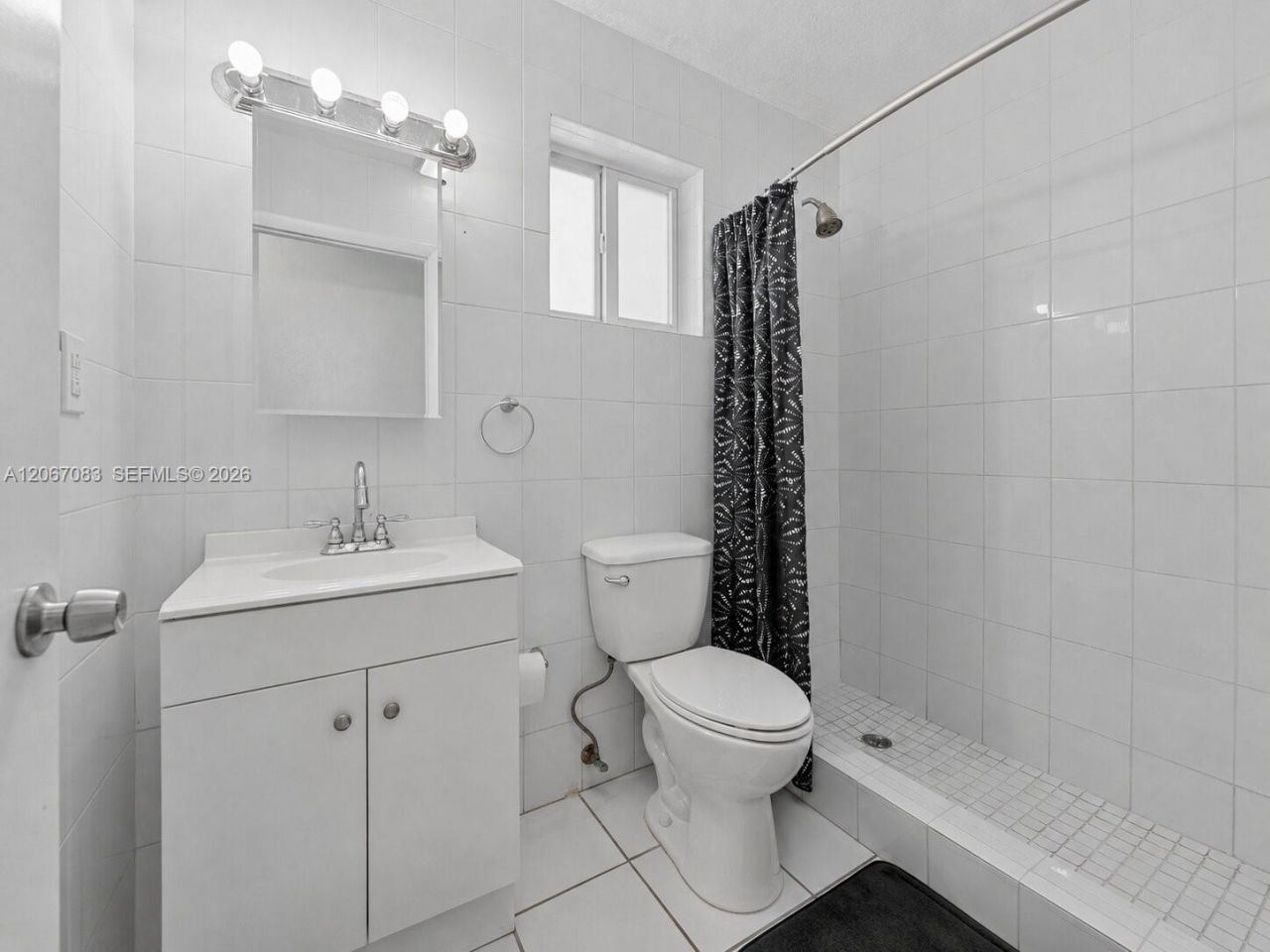 3930 W 2nd Ave, Hialeah, FL 33012 Photo