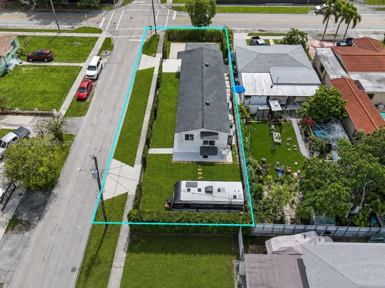 3930 W 2nd Ave, Hialeah, FL 33012 Photo