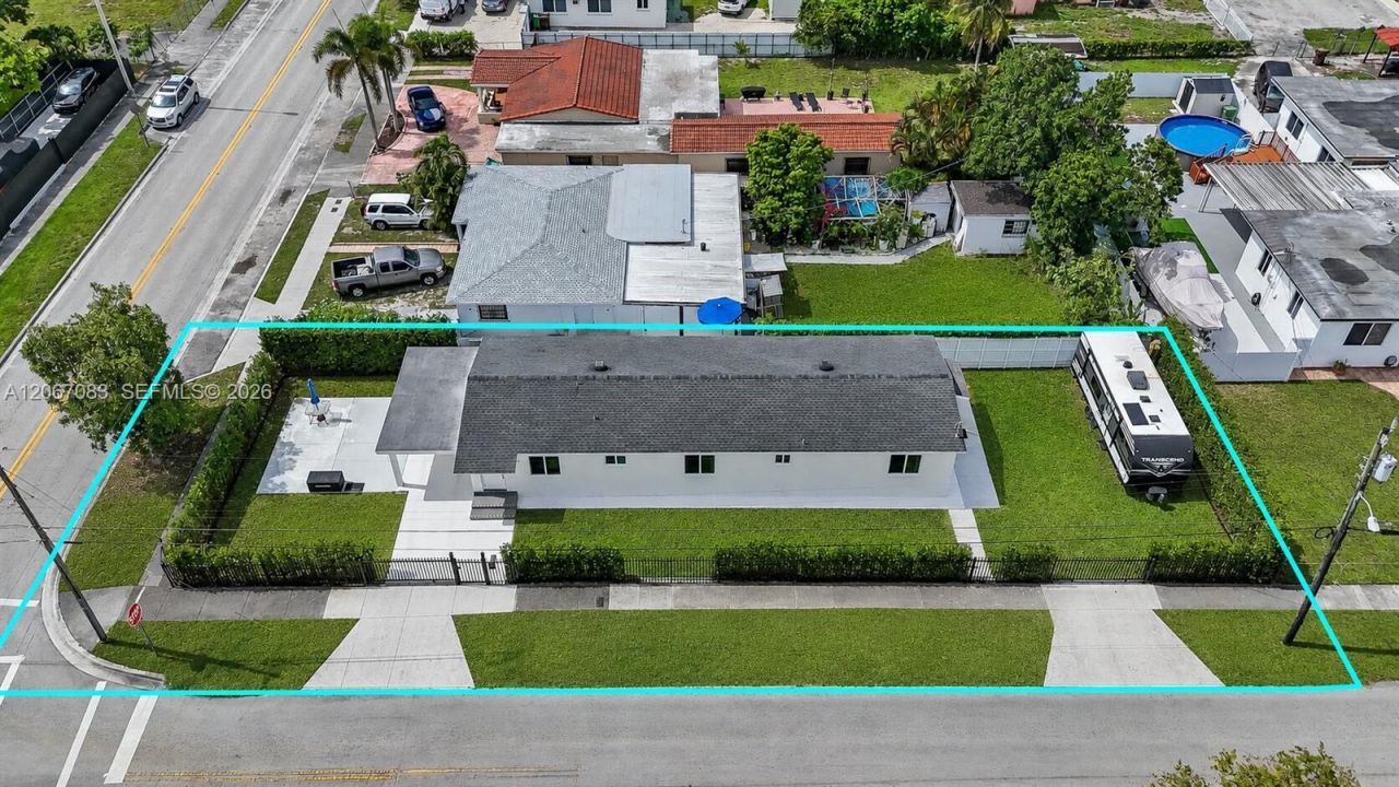 3930 W 2nd Ave, Hialeah, FL 33012 Photo