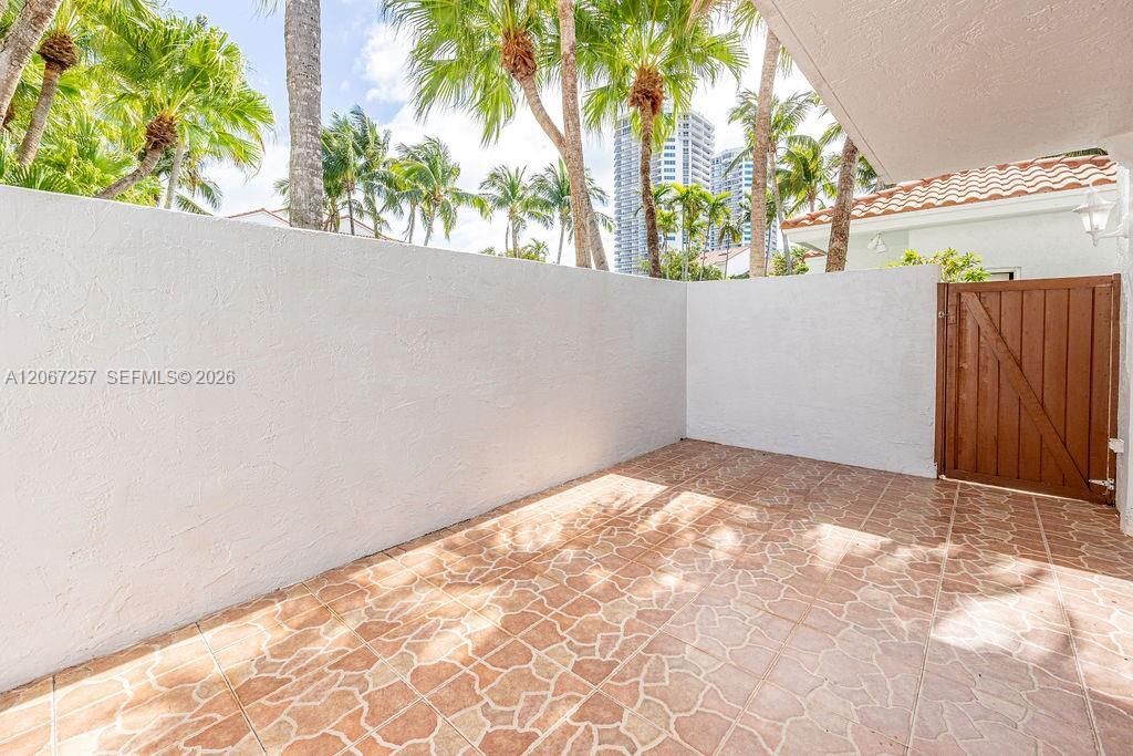 20935 NE 37th Ct , Aventura, FL 33180 Photo