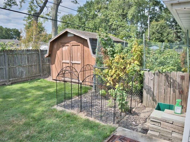 10855 Ronald Drive, Parma, OH 44130 Photo 21